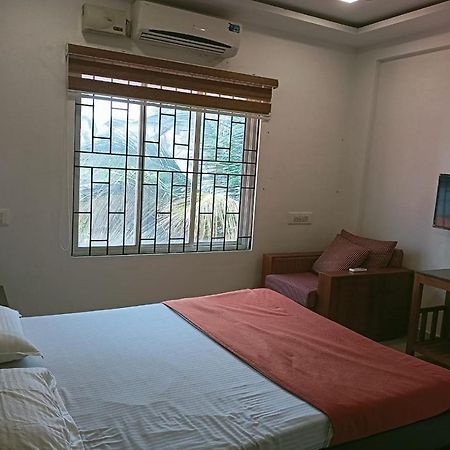 Phils' Residency & Banquets Hotell Kochi Eksteriør bilde