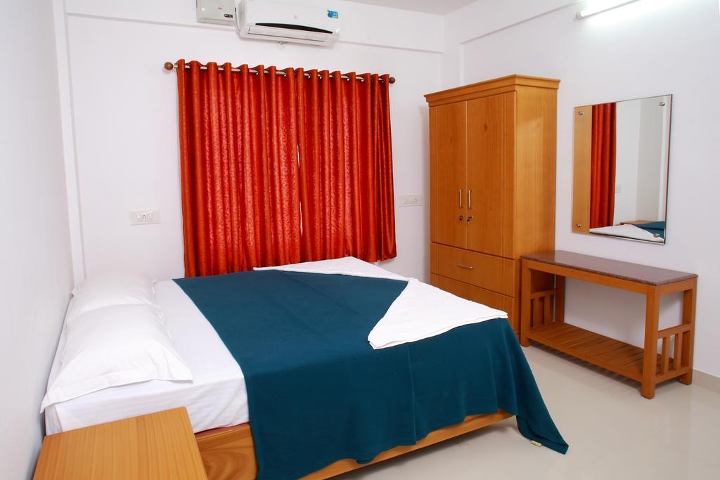 Phils' Residency & Banquets Hotell Kochi Eksteriør bilde