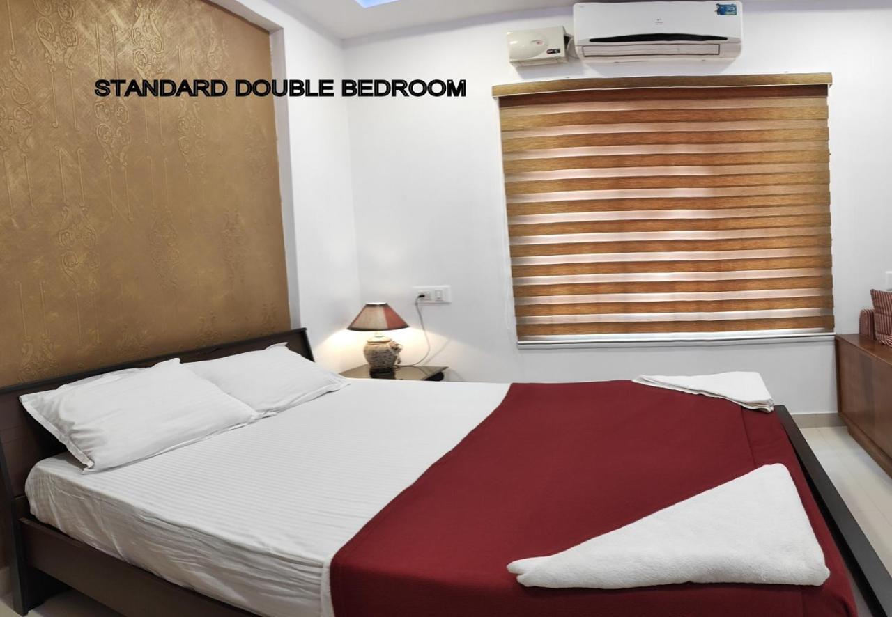 Phils' Residency & Banquets Hotell Kochi Eksteriør bilde