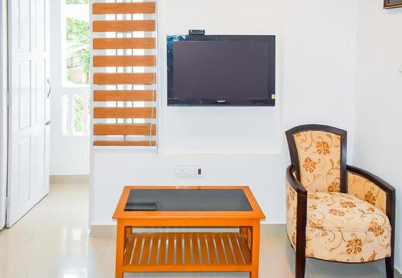 Phils' Residency & Banquets Hotell Kochi Eksteriør bilde