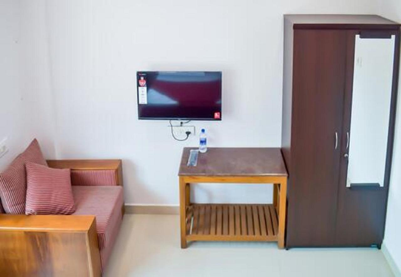 Phils' Residency & Banquets Hotell Kochi Eksteriør bilde